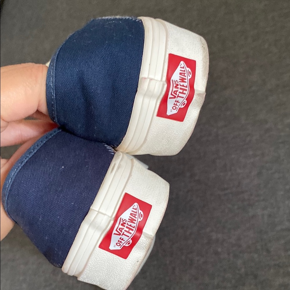 Vans Navy and Rainbow Stripe Sneakers women’s size 7.5 - Picture 13 of 13